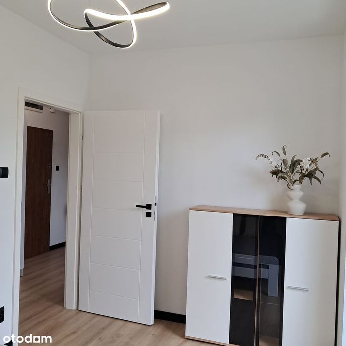 Nowoczesne mieszkanie z ogródkiem w apartamentowcu w Toruniu