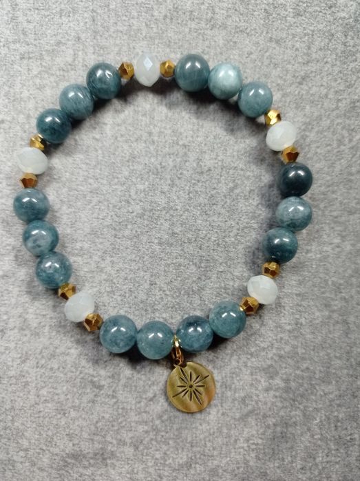 Bransoletka z kamieniami