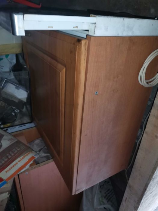 Okapnik kuchenny z szafką