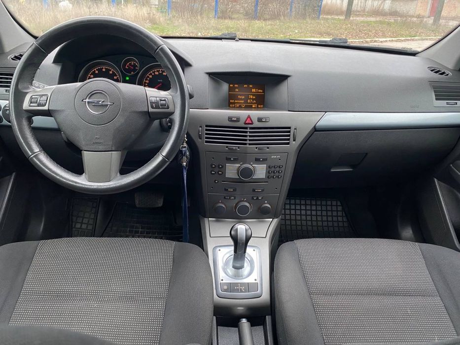 В Дуже Гарному Стані OPEL Astra H 1.6 Бензин На Автоматі! 140тис км