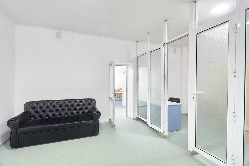 Аренда помещение 900 кв. под IT, офис, клинику  м. Житомирская 10 мин