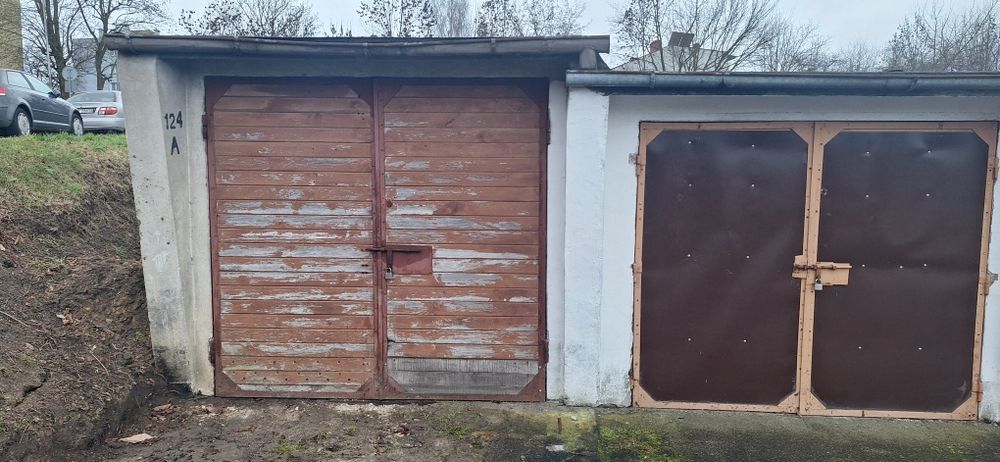 Garaż z kanałem i prądem