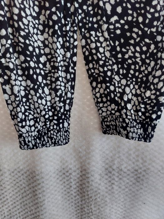 Alladynki, haremki. Wiskoza.  H&M. Rozmiar M/L