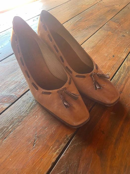 Sapatos de senhora Pierre Cardin Couro Camel