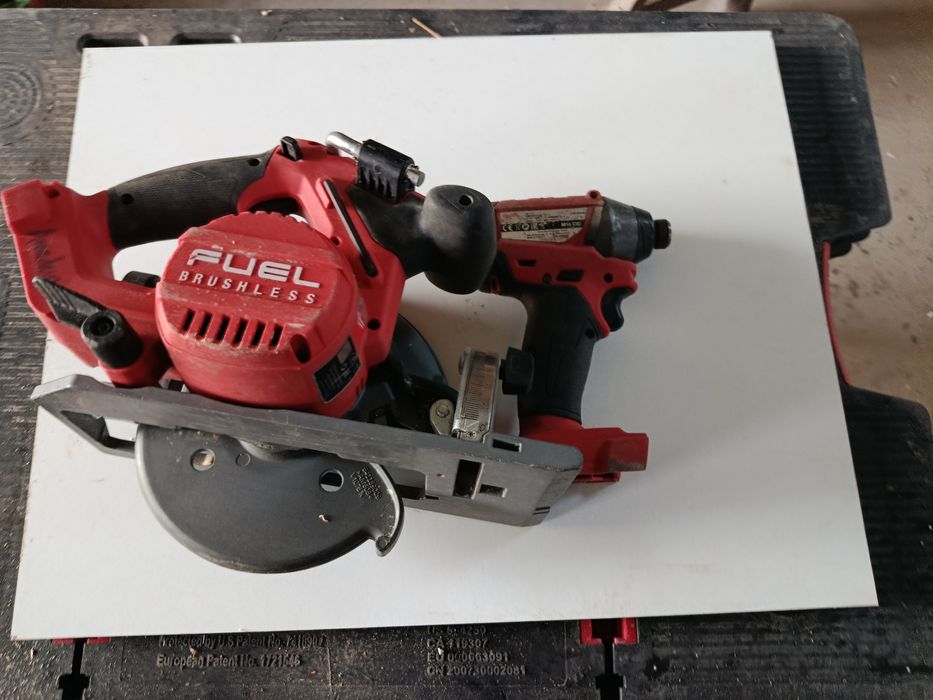 Sprzedam piłe Milwaukee m18 uszkodzona