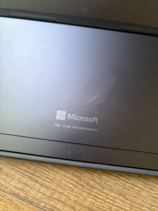 Планшет Surface Pro 8 i5 8GB 256GB