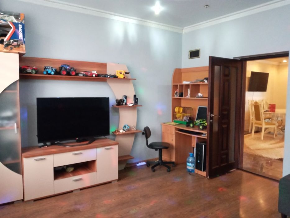 Продам новий будинок в хорошому стані