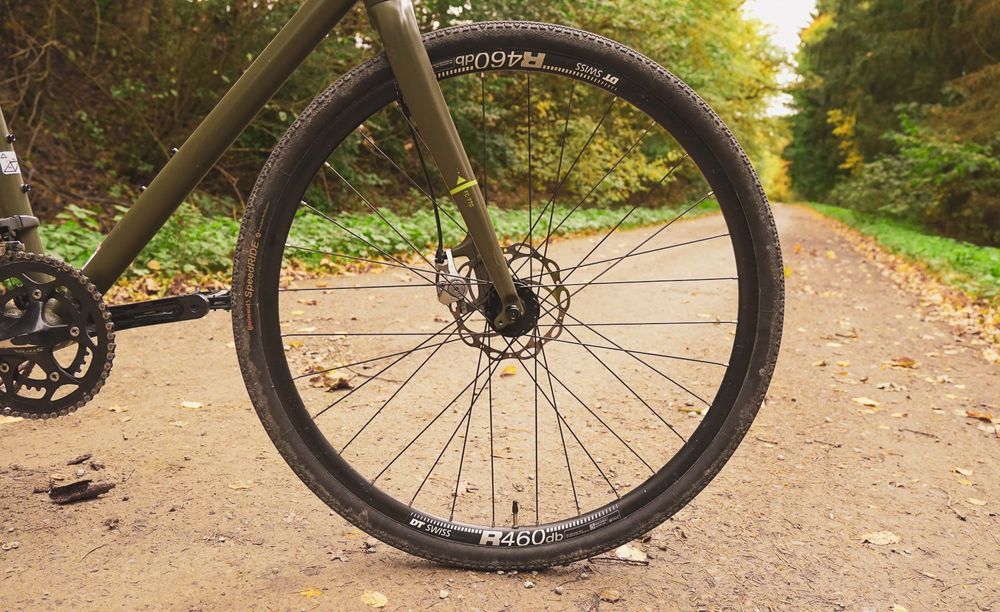 Gravel Fuji Tread 1.7