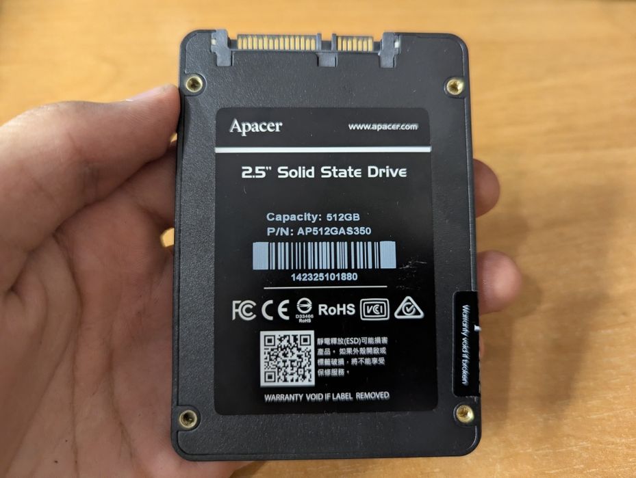 Продаю SSD 512Gb в доброму стані!