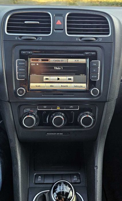 VW Golf 1.6TDi 110cv NACIONAL