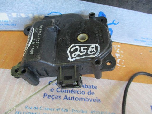 Motor da comporta da sofagem TOYOTA RAV4 II (_A2_)