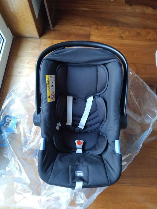 Ovo/Cadeira Auto Chicco Kaily Black c/Base 0 aos 13Kg - Pouco Usada