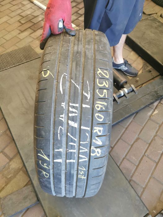 ZW211 235/60/18 DUNLOP SPORT MAXX RT 2, 1szt