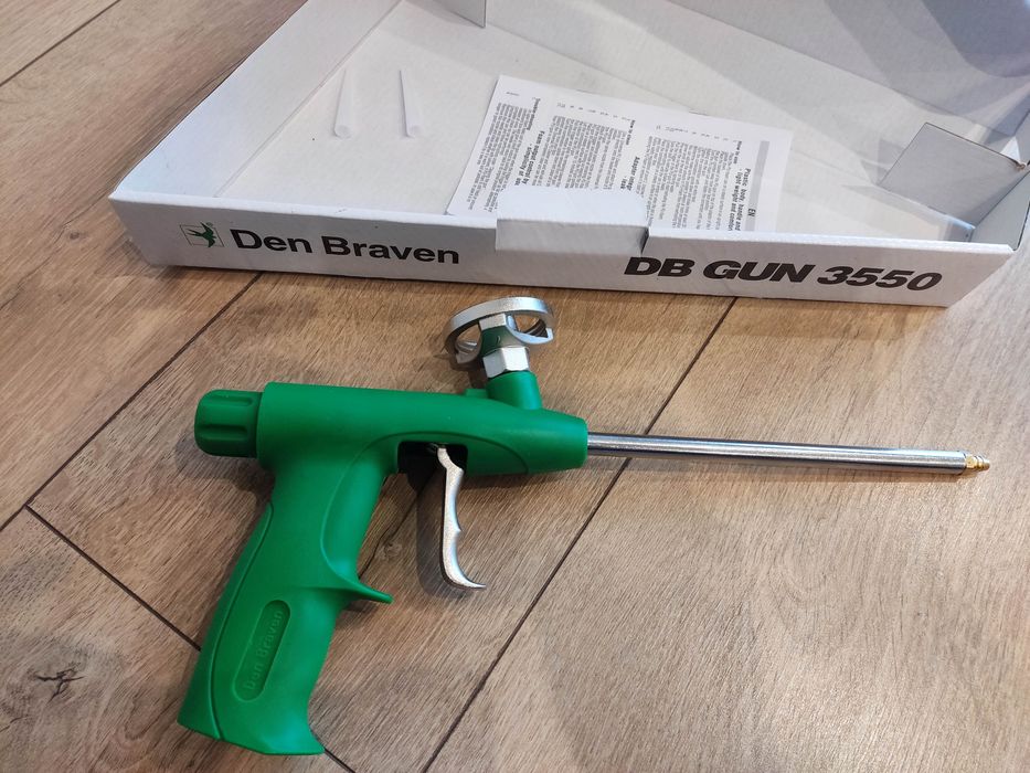 Pistolet do pianki poliuretanowej Den Braven