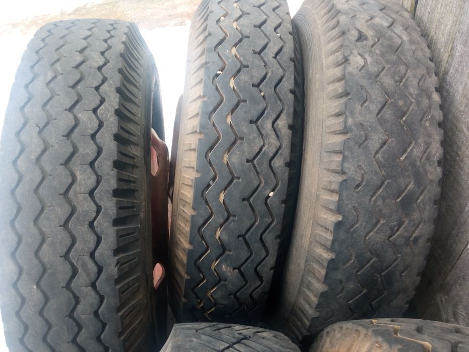 Sprzedam opony lub koła 9.00-20 i 16 SUV .