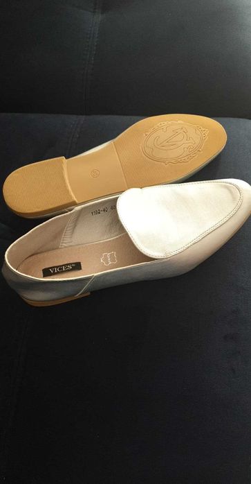 Nowe, srebrne buty