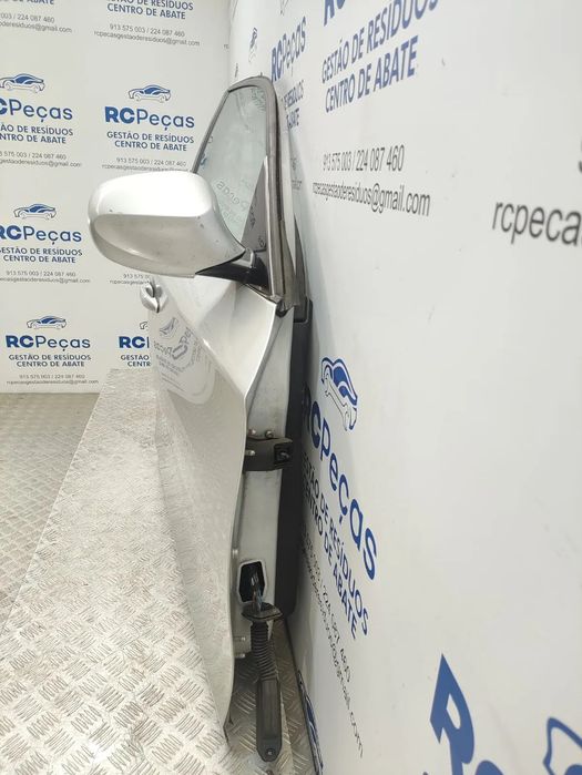 Porta Frente Frontal Direita BMW Serie 1 E87 2004 - 2013