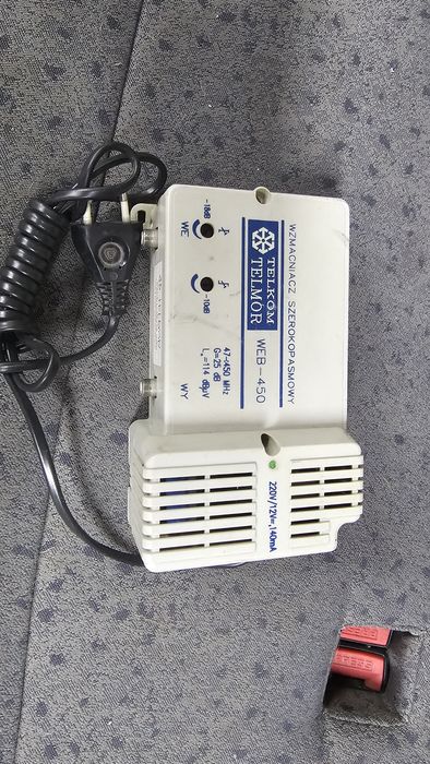 Wzmacniacz szerokopasmowy Telkom WEB-450