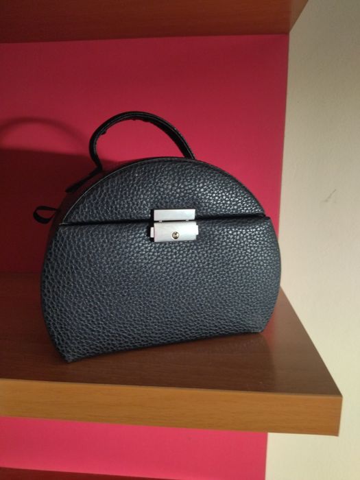 Porta Jóias em Pele Esmara