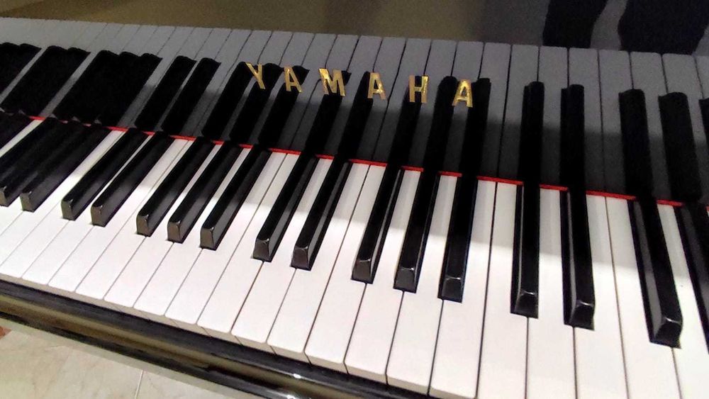 Piano de Cauda Yamaha C5
