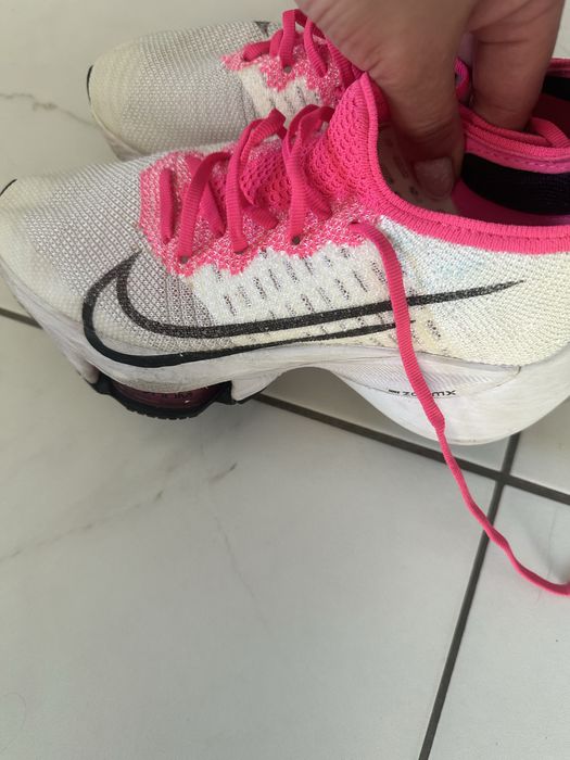 Легкі літні кросівки Nike