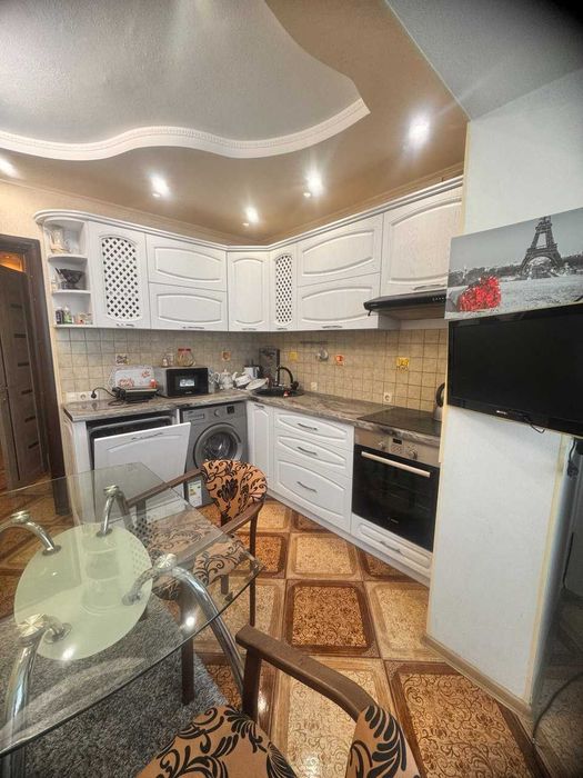 Продаж 3 кімн Ревуцького 19/1 біля Озера, м.Харьківська