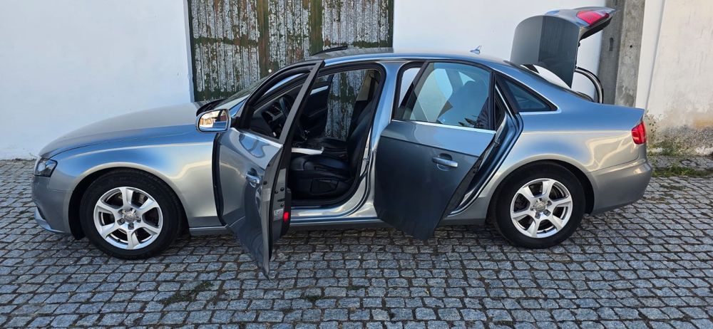 Audi A4 Sedan 2.0 TDI