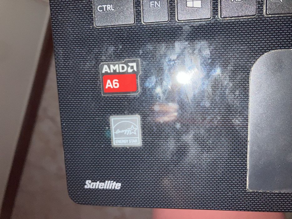 Portatil Toshiba Satellite L50D-B-193