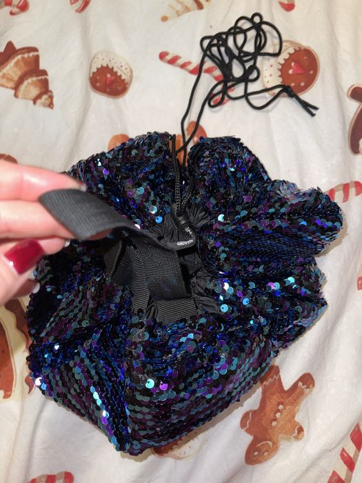 Kosmetyczka cekinowa