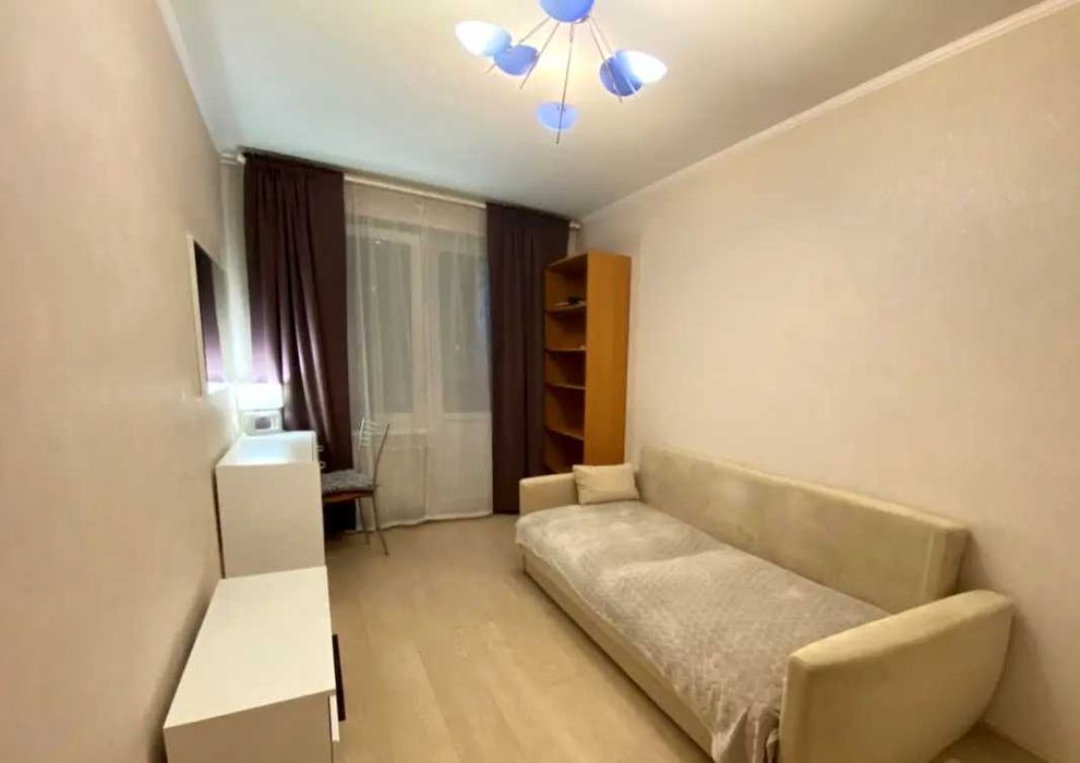 Продам 3к квартиру Салтовское Шоссе, район Класса