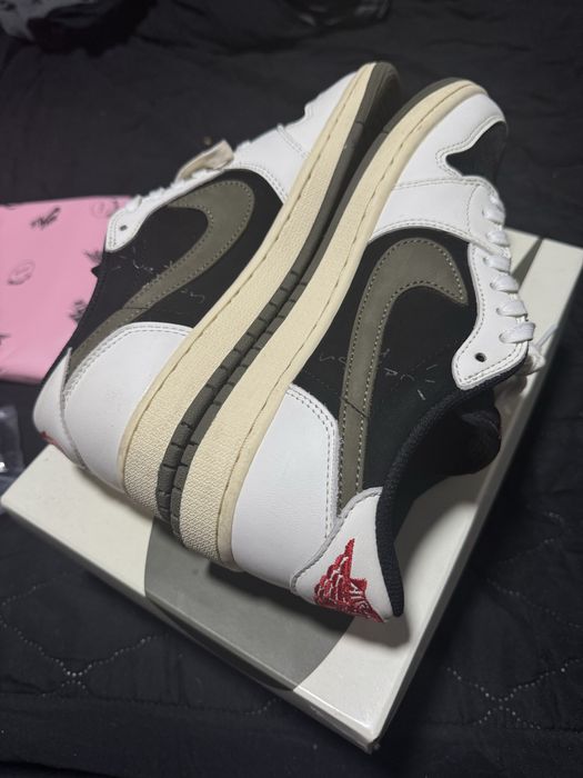 Travis Scott Air Jordan 1 Reverse Olive