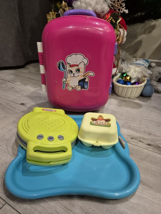 Кухня выездная, чемодан с наполнением