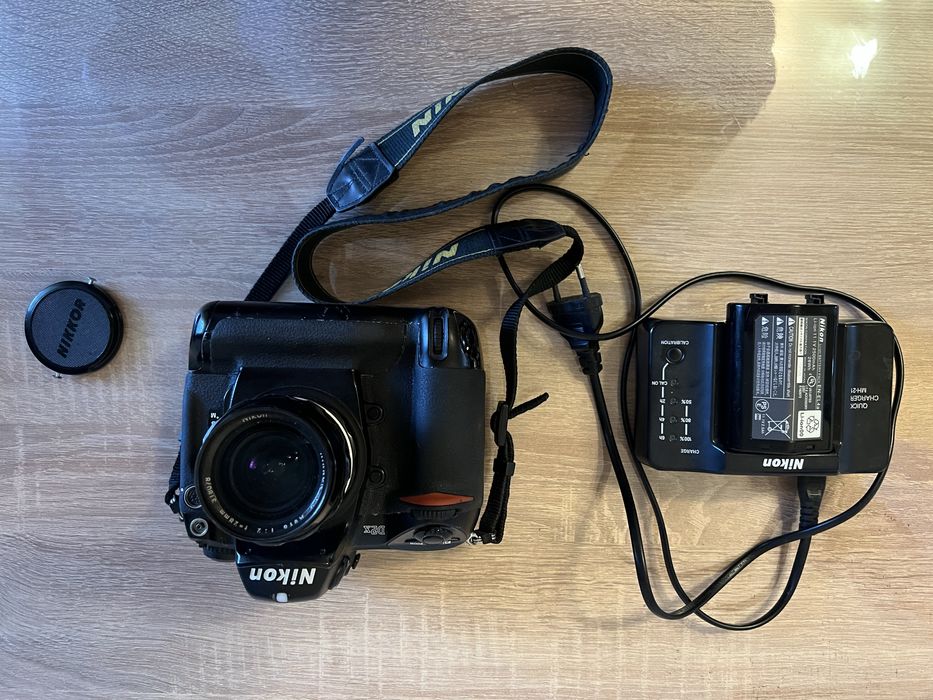 Фотоаппарат Nikon d 2x ( Bodi )