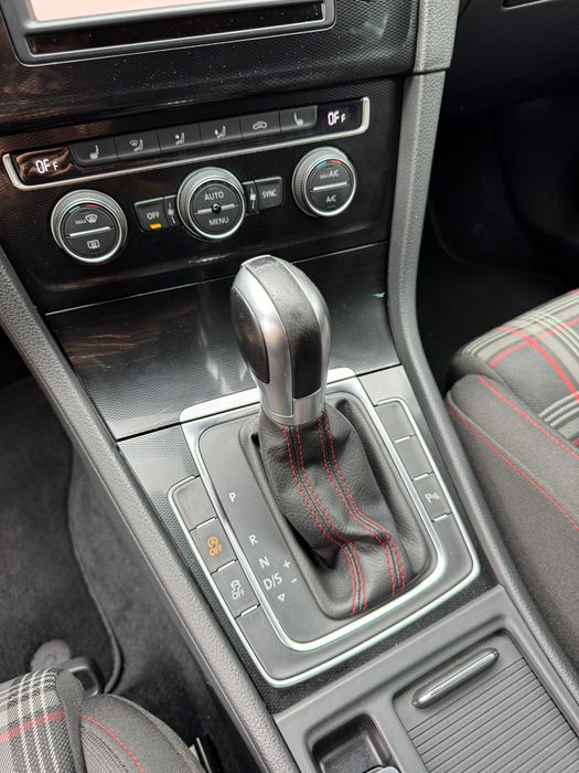 VW GOLF GTI Performance DSG