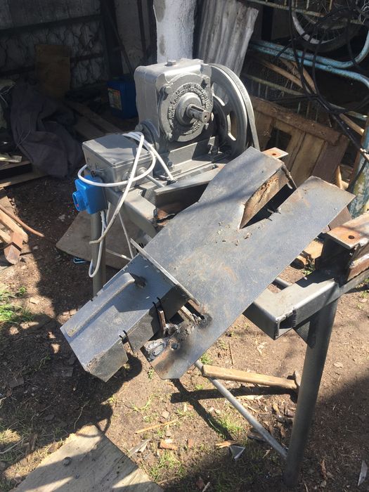 Дровокол редукторний