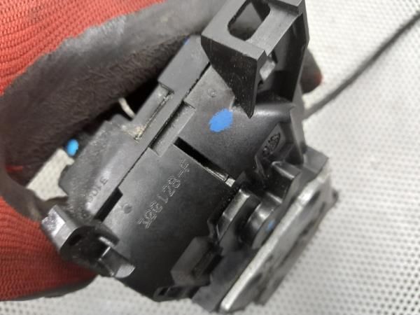 Fechadura / fecho porta trás esquerdo RENAULT Clio III (BR0/1, CR0/1)