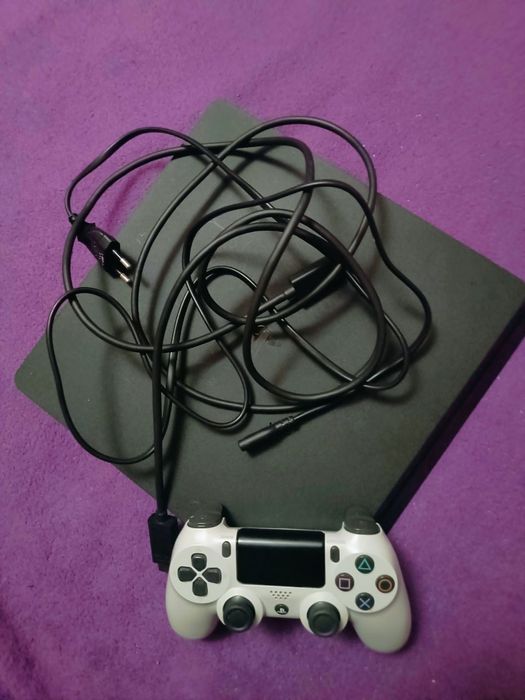 Playstation 4 slim 512 gb