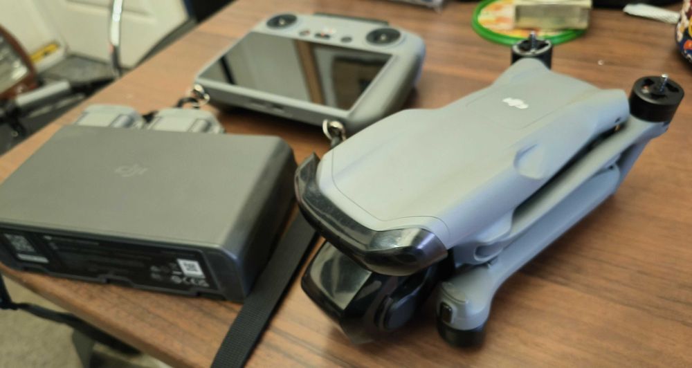 DJI Air 3 Drron mało używany 3 baterie