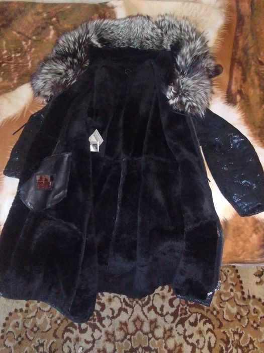 Продам женскую дубленку