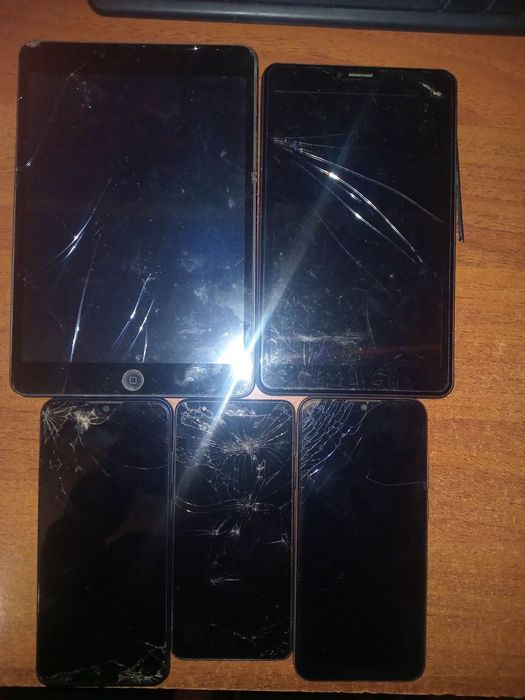 Продам тіліфони на запчасті