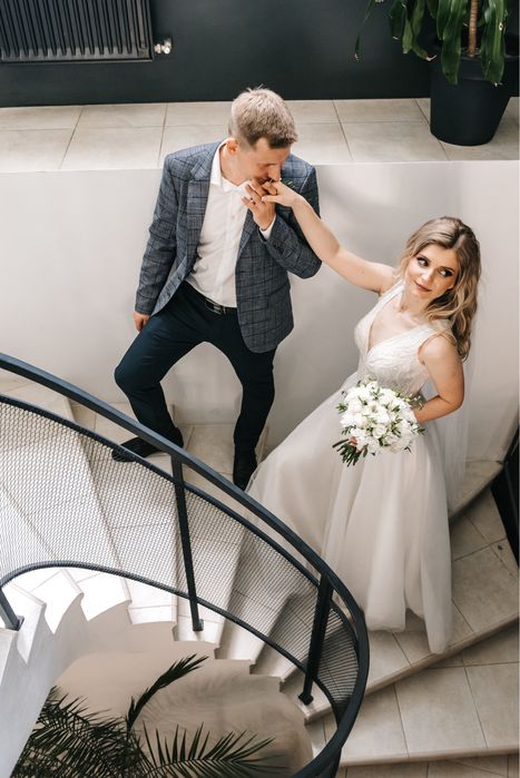 Весільна сукня літня