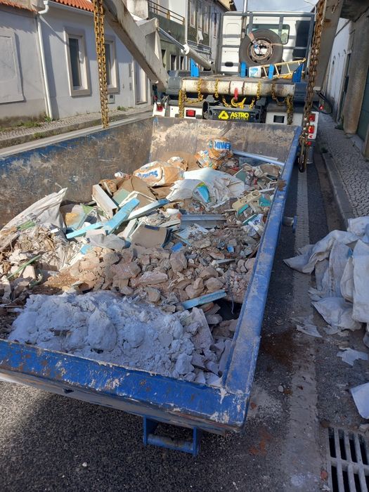 SANTARÉM ALPIARÇA e ALMEIRIM contentores p/ transporte de entulho obra