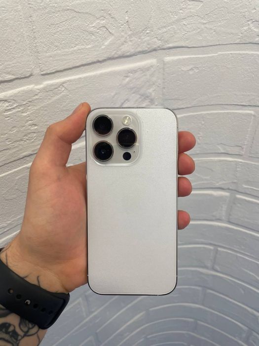 Продам Iphone 14 Pro 256ГБ