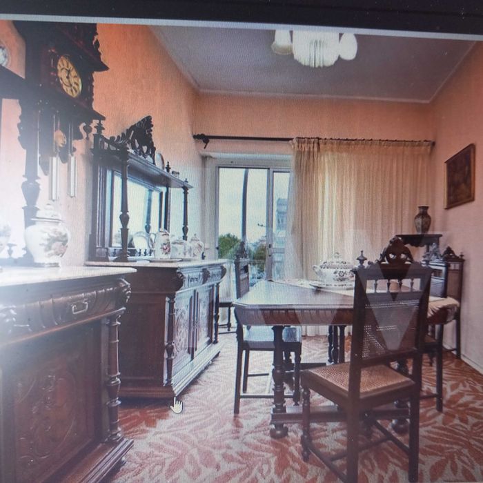 Mobília Centenária de Sala de Jantar