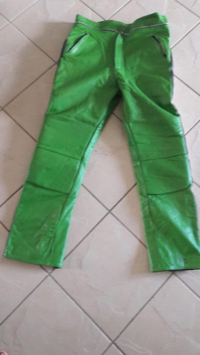 Spodnie skórzane na motocykl