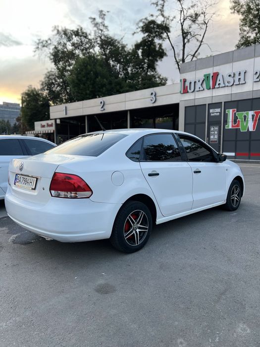 VW Polo продам  2013