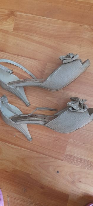 Sandały na szpilce