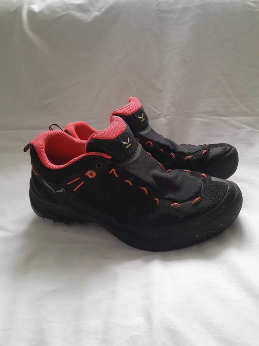 Sprzedam buty trekkingowe damskie Salewa Wildfire Leather Women Black Fluo Coral Black Fluo
