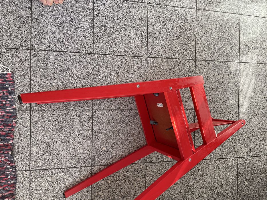 Cadeira qualidade em optimo estado com almofada lavável