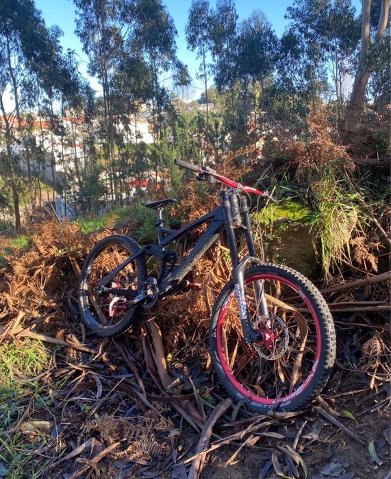 Bicicleta de downhill